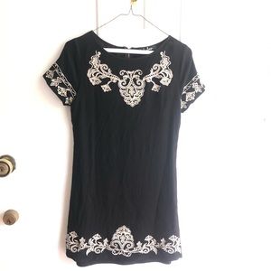 Lulus size 2 flattering dress